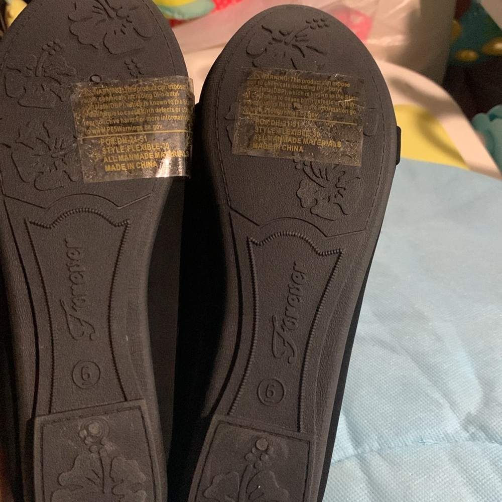 Shoes - Picture 4 of 4